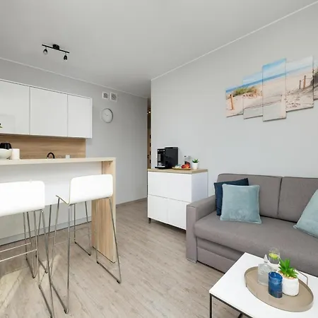 アパート In Near Baltic ポビエロボ