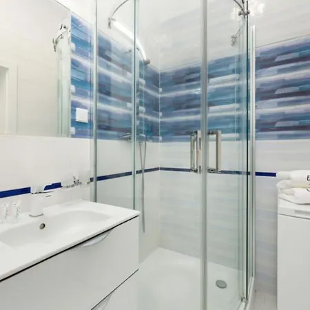 アパート In Near Baltic ポビエロボ