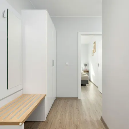 アパート In Near Baltic ポビエロボ